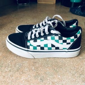 ✳️VANS lace up tennis shoes✳️